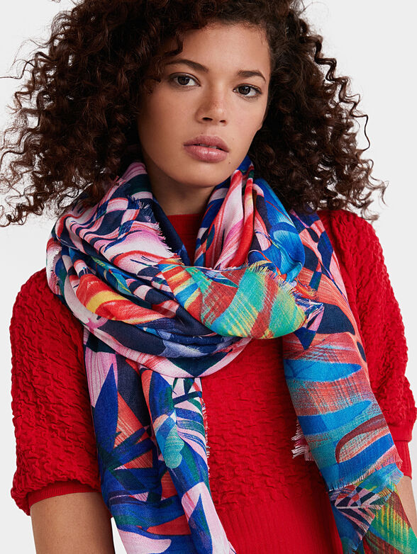 Long scarf with floral print  - 2