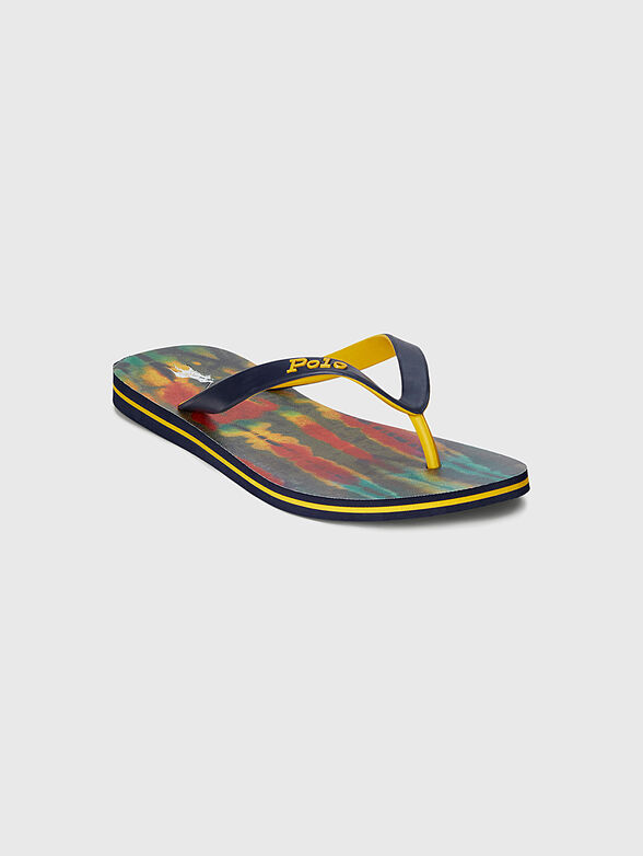 Beach shoes with multicolor print - 2