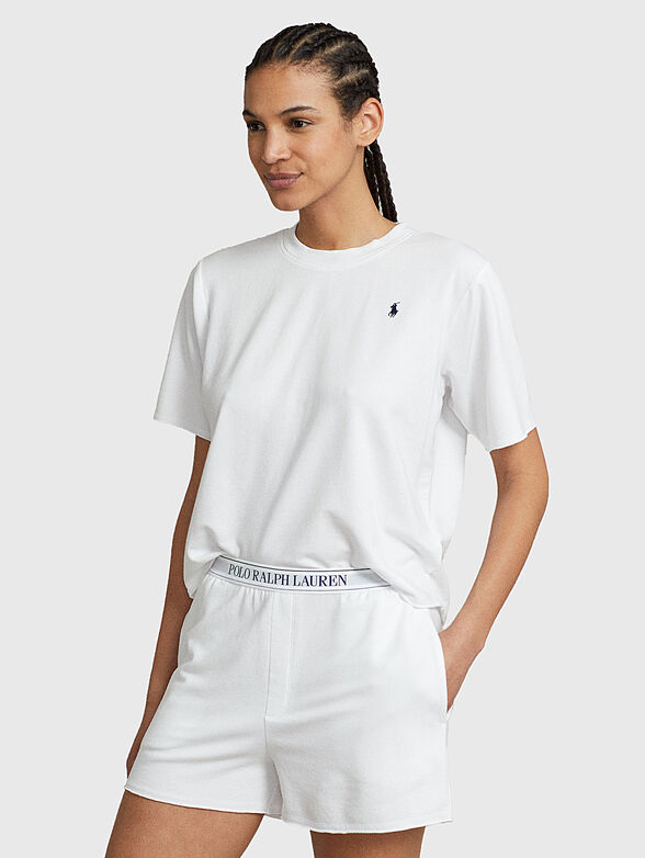 White two-piece pyjamas with logo accent - 1