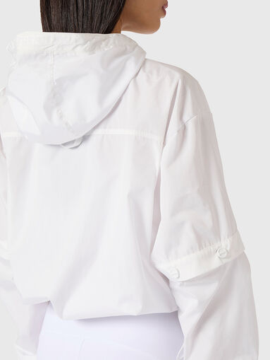 White jacket with hood and removable sleeves - 4