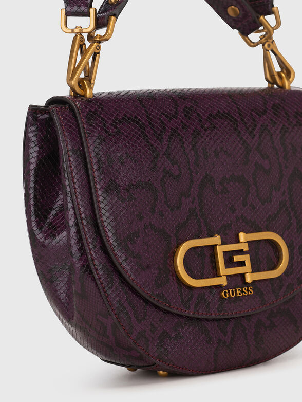 Crossbody bag with gold logo detail - 5