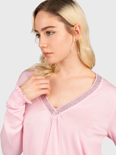 Pink sweater with rhinestones - 5