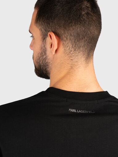 Black T-shirt with logo detail - 5