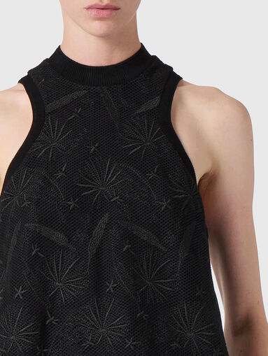 Black sleeveless lace dress - 4