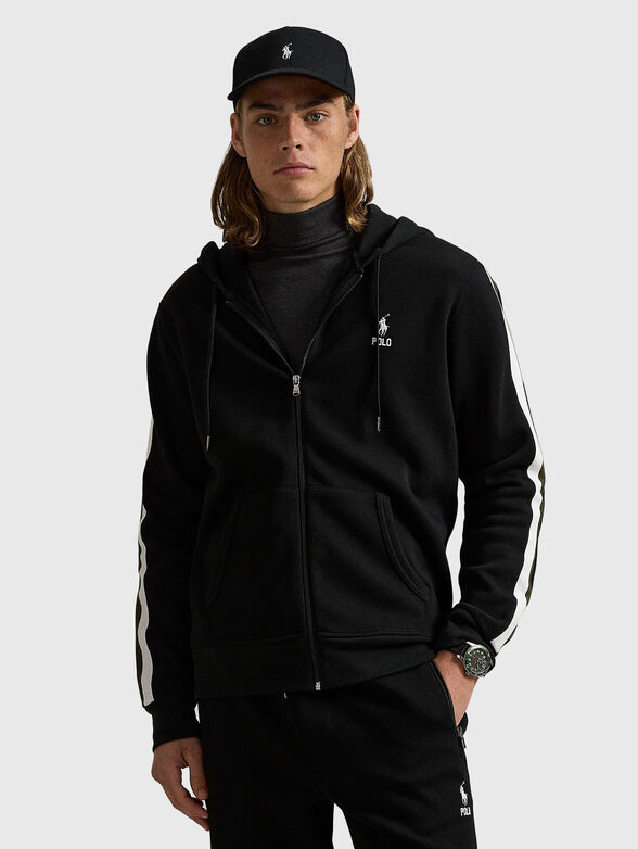Sweatshirt with contrasting sleeve stripes - 1