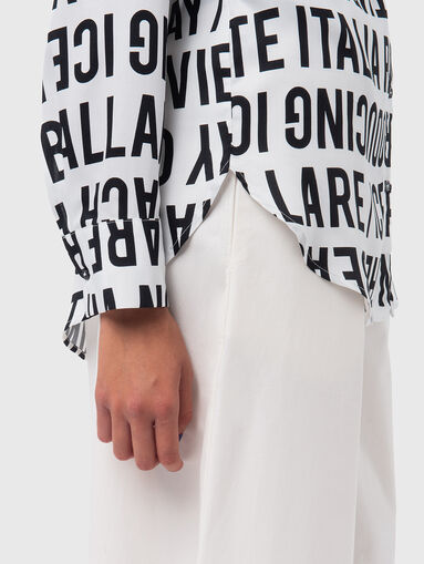Shirt with accent inscriptions - 4