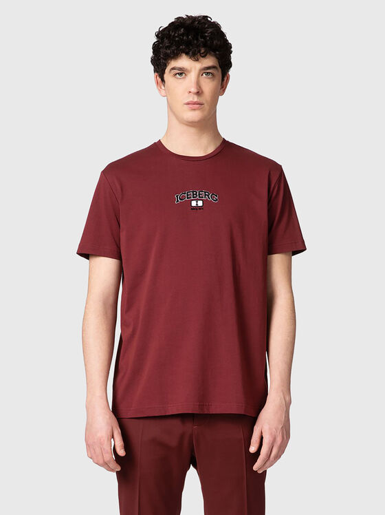 T-shirt in bordeaux with logo embroidery - 1