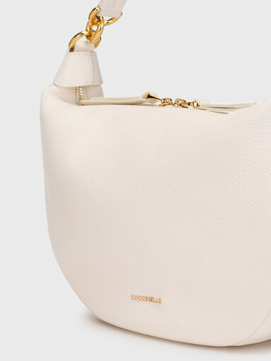 White leather bag with golden elements - 3