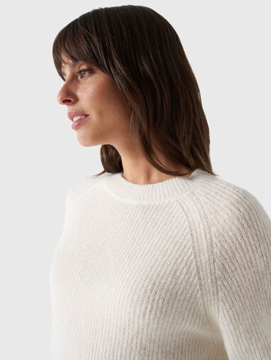 Oval neck sweater in wool blend - 5