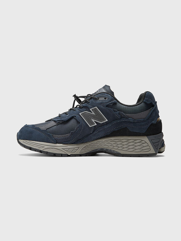 2002 sneakers with logo detail - 4