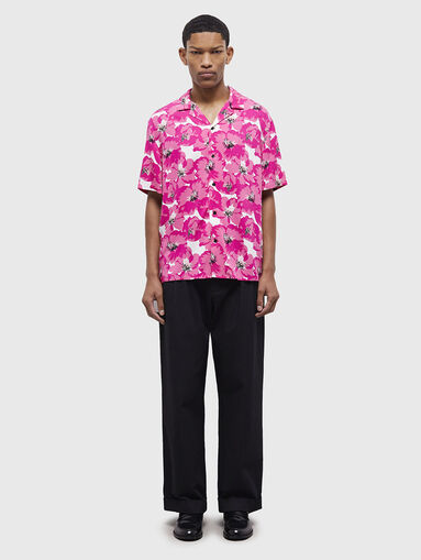 Shirt with accent floral print - 4