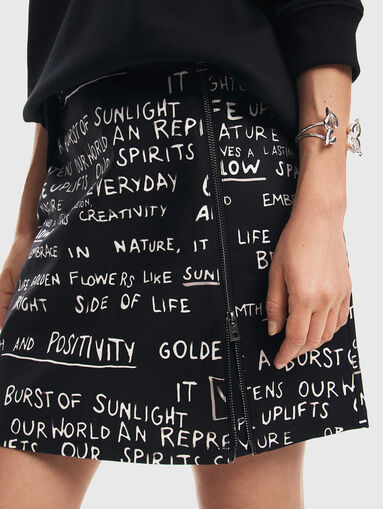 Black mini skirt with contrast print  - 4