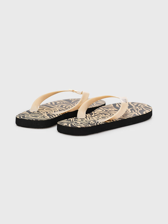 Beach flip-flop with animal print - 3
