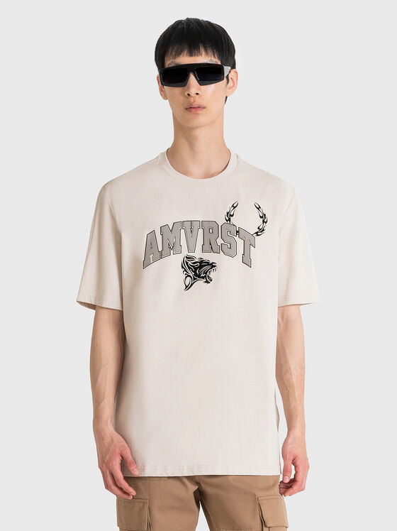 Tricou cu inscripție accentuată și imprimeu - 1