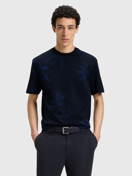 Tricou cu motive florale - 1