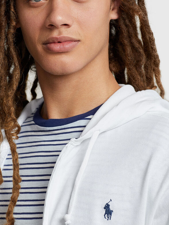 Sweatshirt with zip and hood - 4