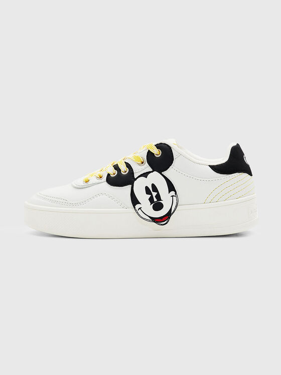 Sneakers with accent laces  - 1