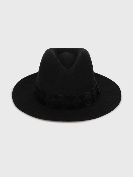 Hat in black color - 1