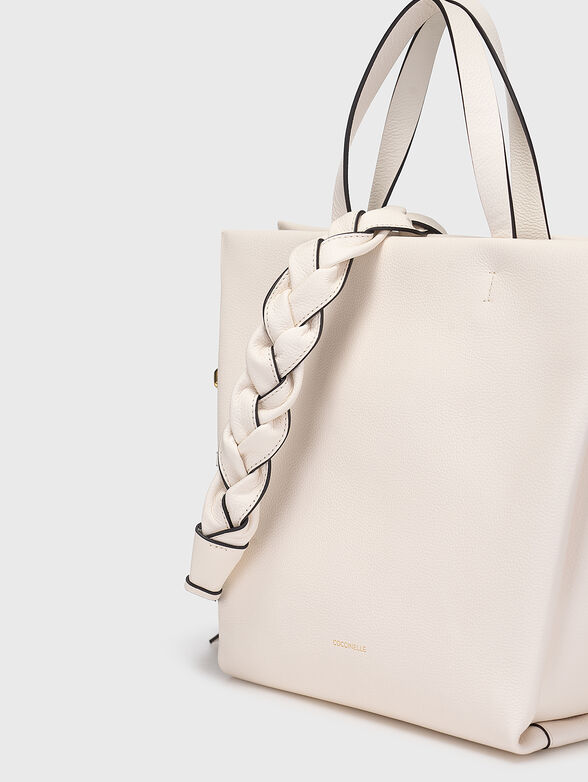 Leather bag with grainy texture - 4