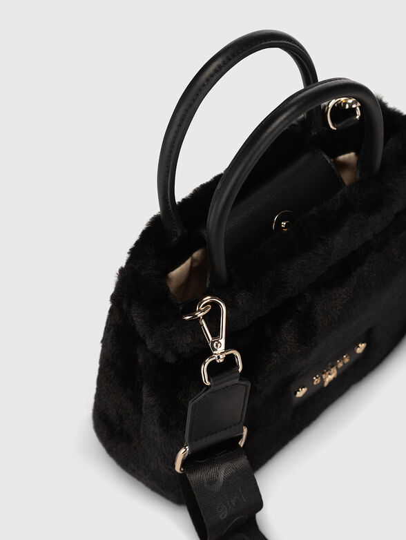 Black bag with logo detail - 6