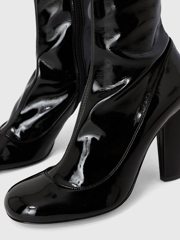 Black heeled boots - 4
