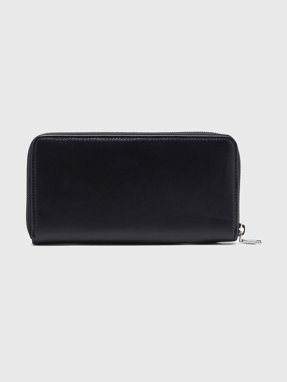 Wallet with embossed logo - 2