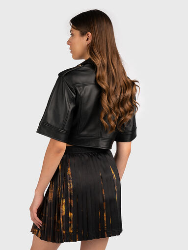 Cropped leather jacket with short sleeves - 3