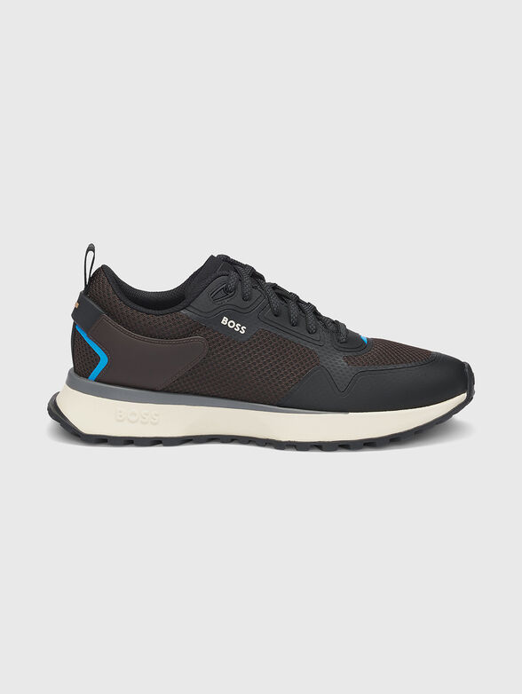 Sports shoes with gold logo accent - 1
