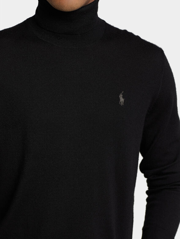 Wool sweater with turtleneck collar - 4