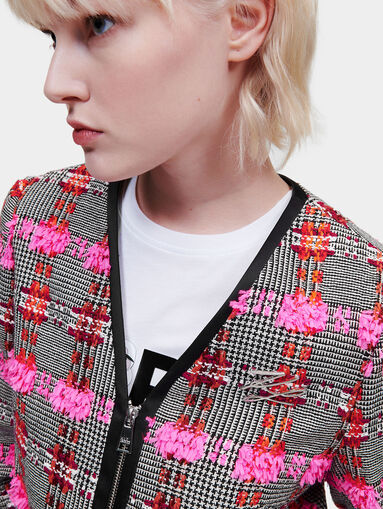 Bouclé cropped plaid jacket  - 4