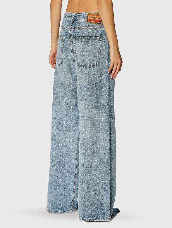 Jeans with wide legs and washed effect - 2