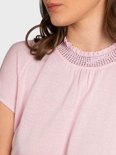 Pink sweater with short sleeves and appliques - 5