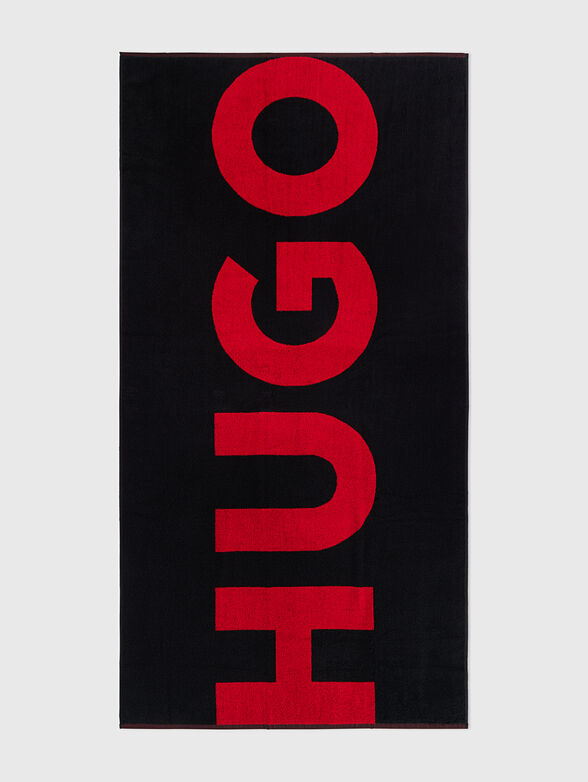 Black beach towel with contrasting logo - 1