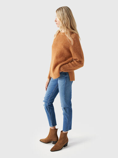 Oval neck sweater in wool blend - 4