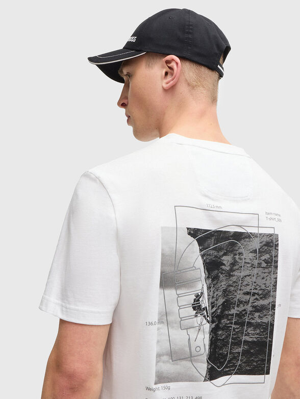 T-shirt with accent print on the back  - 4