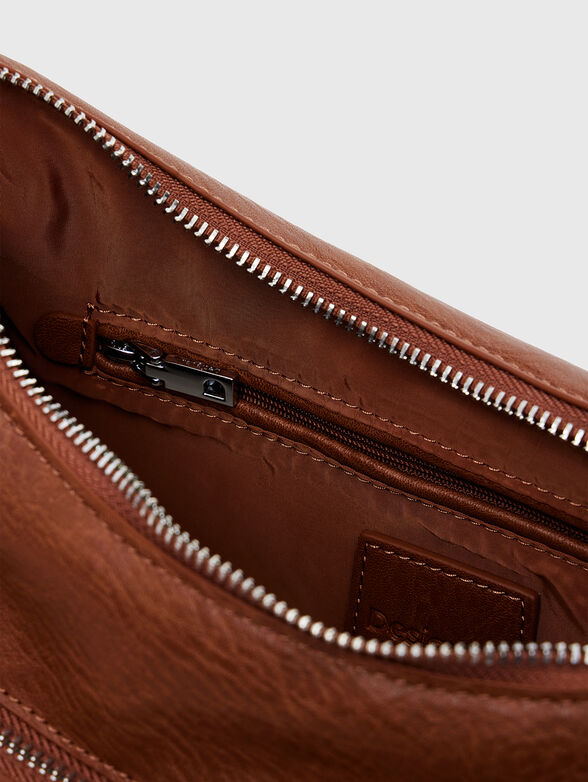 Black bag with embossed logo - 6