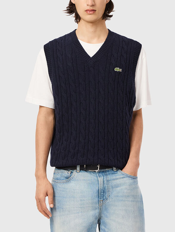 Wool vest with oval neckline - 1