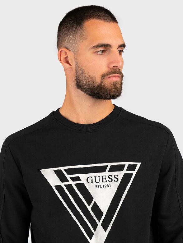Sweatshirt with contrasting geometric print - 4