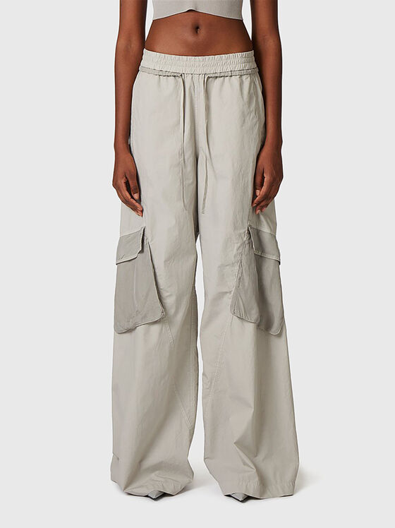 Cargo pants with wide legs - 1