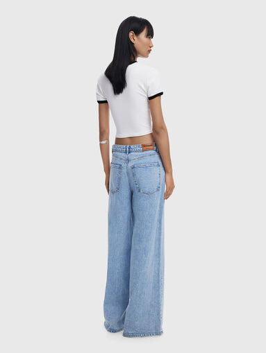 Short cotton T-shirt with oval neckline - 3