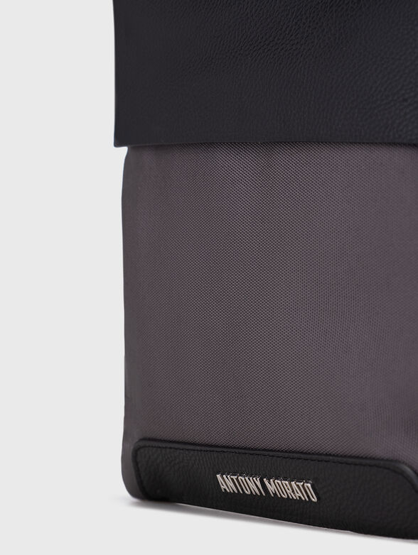 Crossbody bag with logo - 5