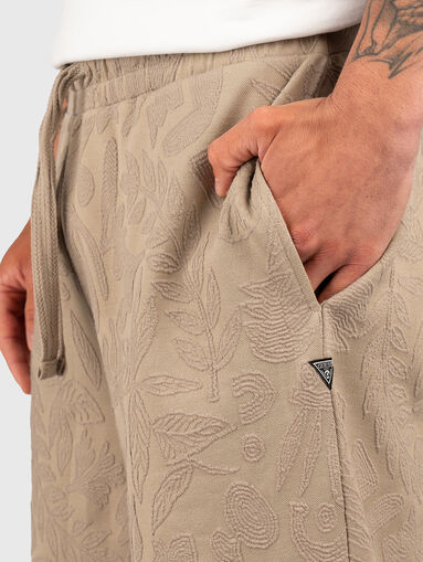 Shorts with waist ties - 4