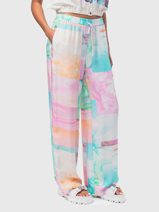 Pants with wide legs and print