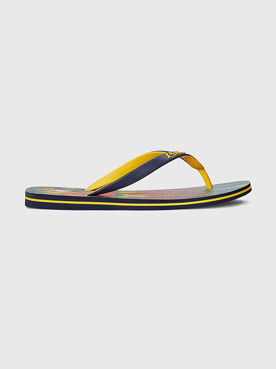 Beach shoes with multicolor print - 1