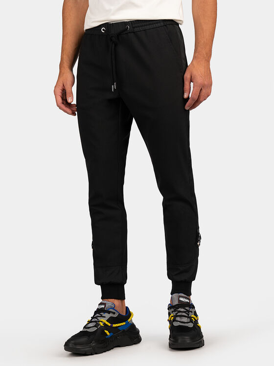 Sports trousers with laces - 1