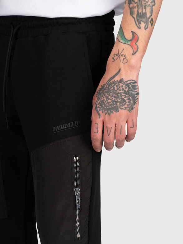 Sports trousers with accent zips and logo - 3