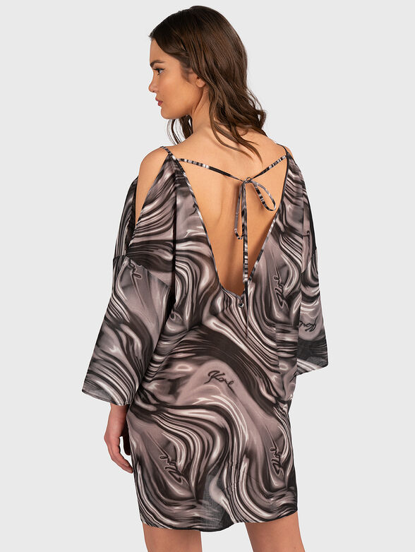 Beach dress with V-neck - 2