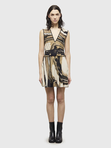 Short dress with V-neck - 5