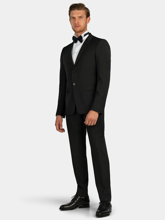 Elegant suit in grey color - 1