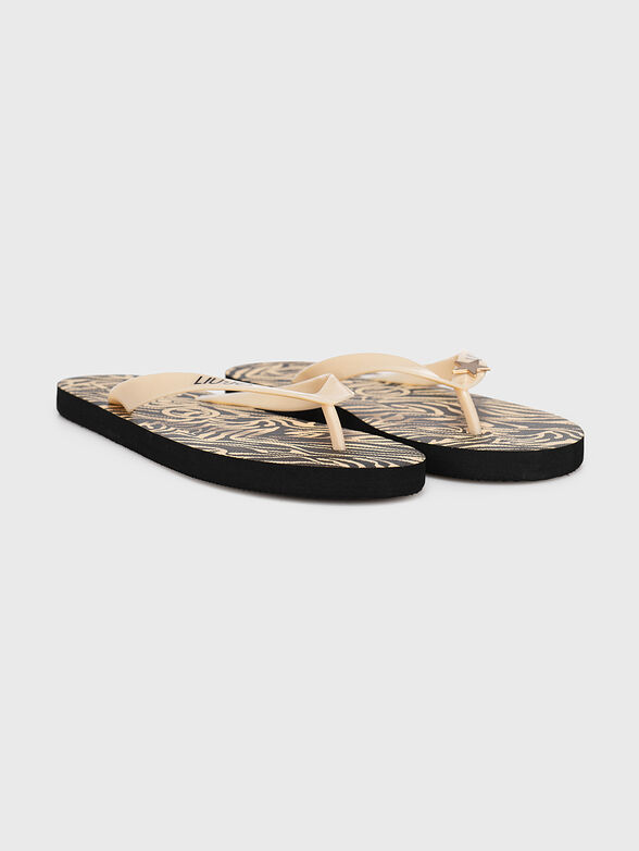 Beach flip-flop with animal print - 2